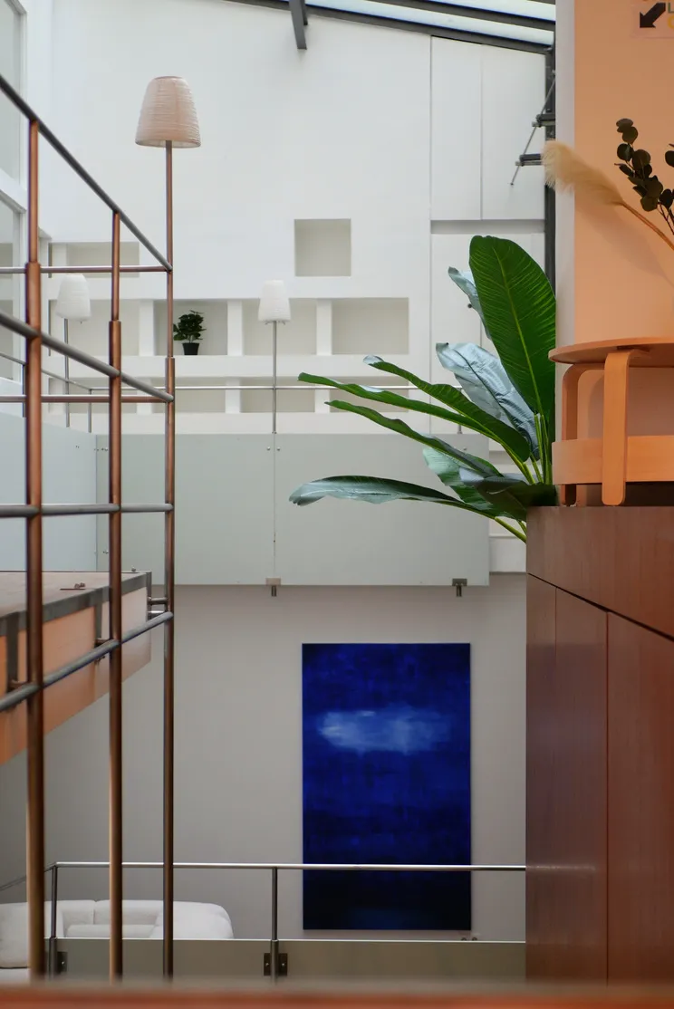 Escalier et mezzanine sous verrière